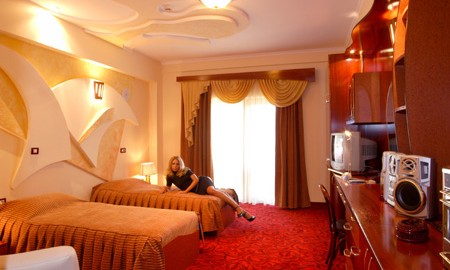 Hotel Persepolis *****