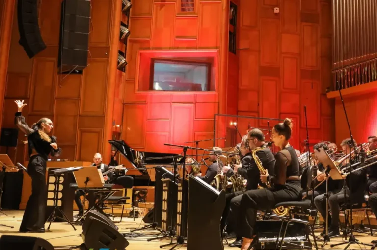 Note de primăvară și ritmuri de jazz: O celebrare inedită „De ziua ta, mămico”